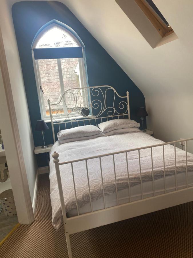 The Willows Lovely Double Apartment روستريفور المظهر الخارجي الصورة
